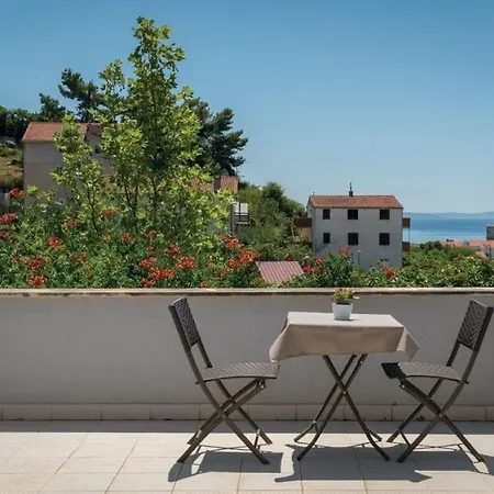 Villa Rasko With Private Heated Pool Podstrana