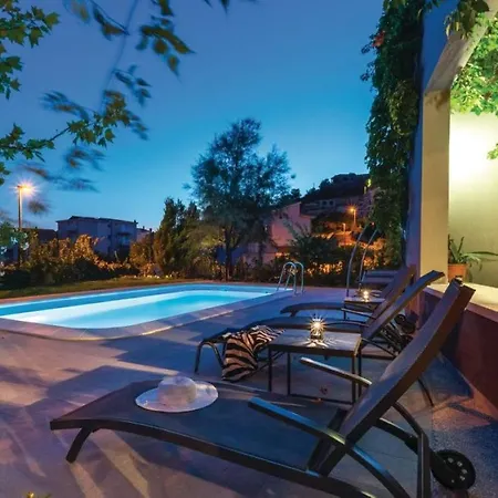 Rasko With Private Heated Pool Villa Podstrana