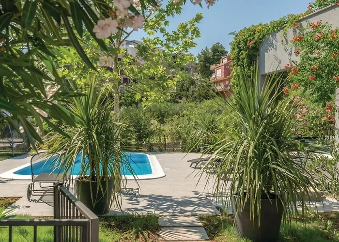 别墅 Beganovic With Private Heated Pool